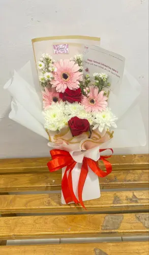 Tersedia Buket Bunga Artifical, Buket Uang & Buket Snack | King Florist di Rumah Duka Palangkaraya